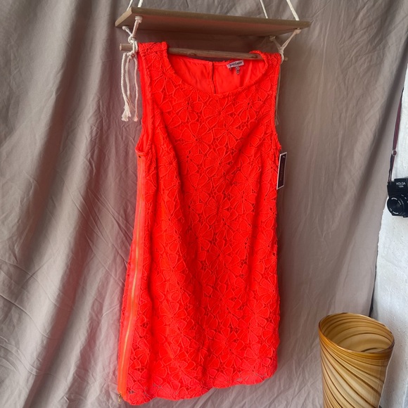 Juicy Couture Jazzy Guipere Dress - 4 - Picture 4 of 11